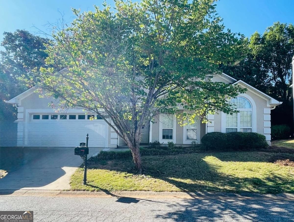Property Photo: 158 Covington Place GA 30606