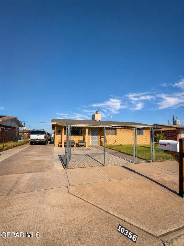 Property Photo:  10356 Sherwood Drive  TX 79924 