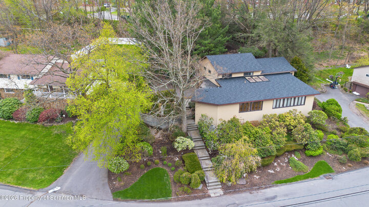 Property Photo:  20 Pen-Y-Bryn Drive  PA 18505 