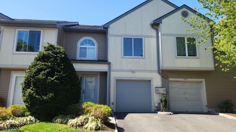 Property Photo:  1509 Park Pl  NJ 07081 