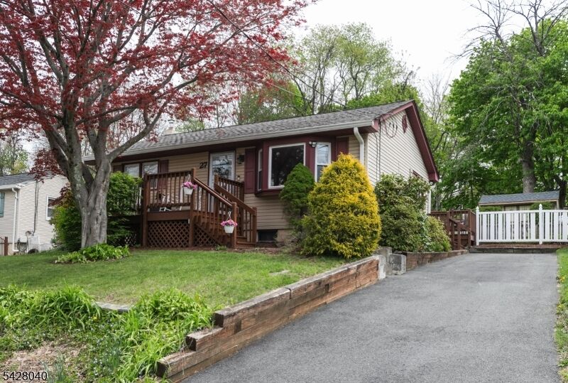 Property Photo:  27 E Shore Trl  NJ 07460 