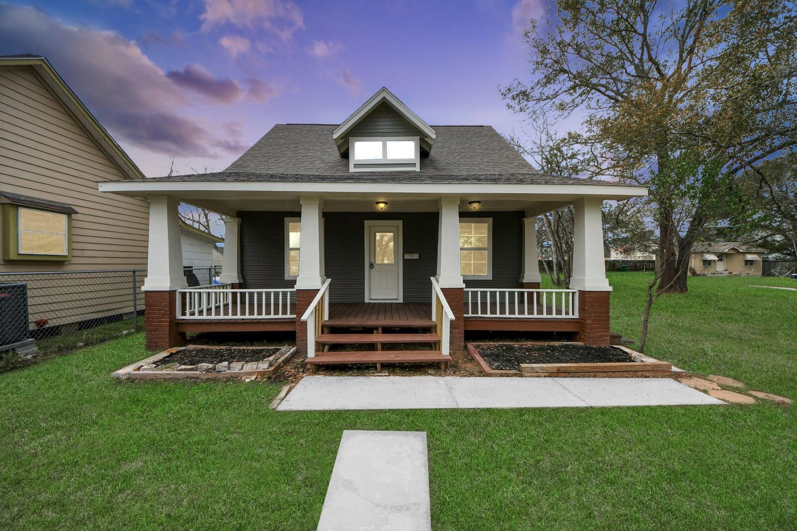 Property Photo:  837 Fowlkes Street  TX 77474 