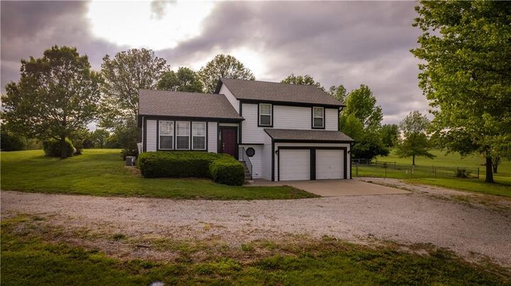 Property Photo:  8720 NE 149th Street  MO 64068 