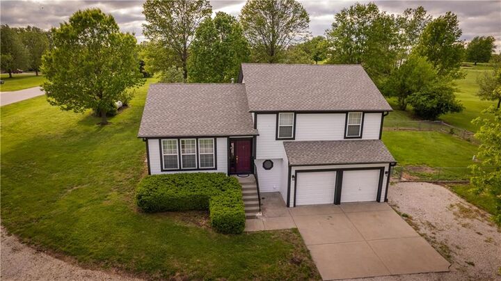 Property Photo:  8720 NE 149th Street  MO 64068 