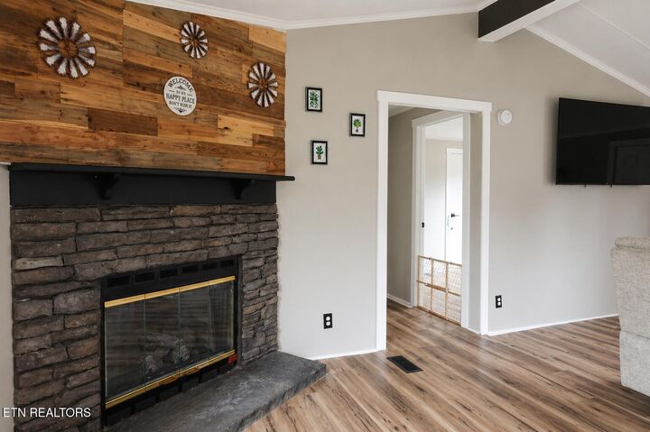 Property Photo: 115 Queener St TN 37757