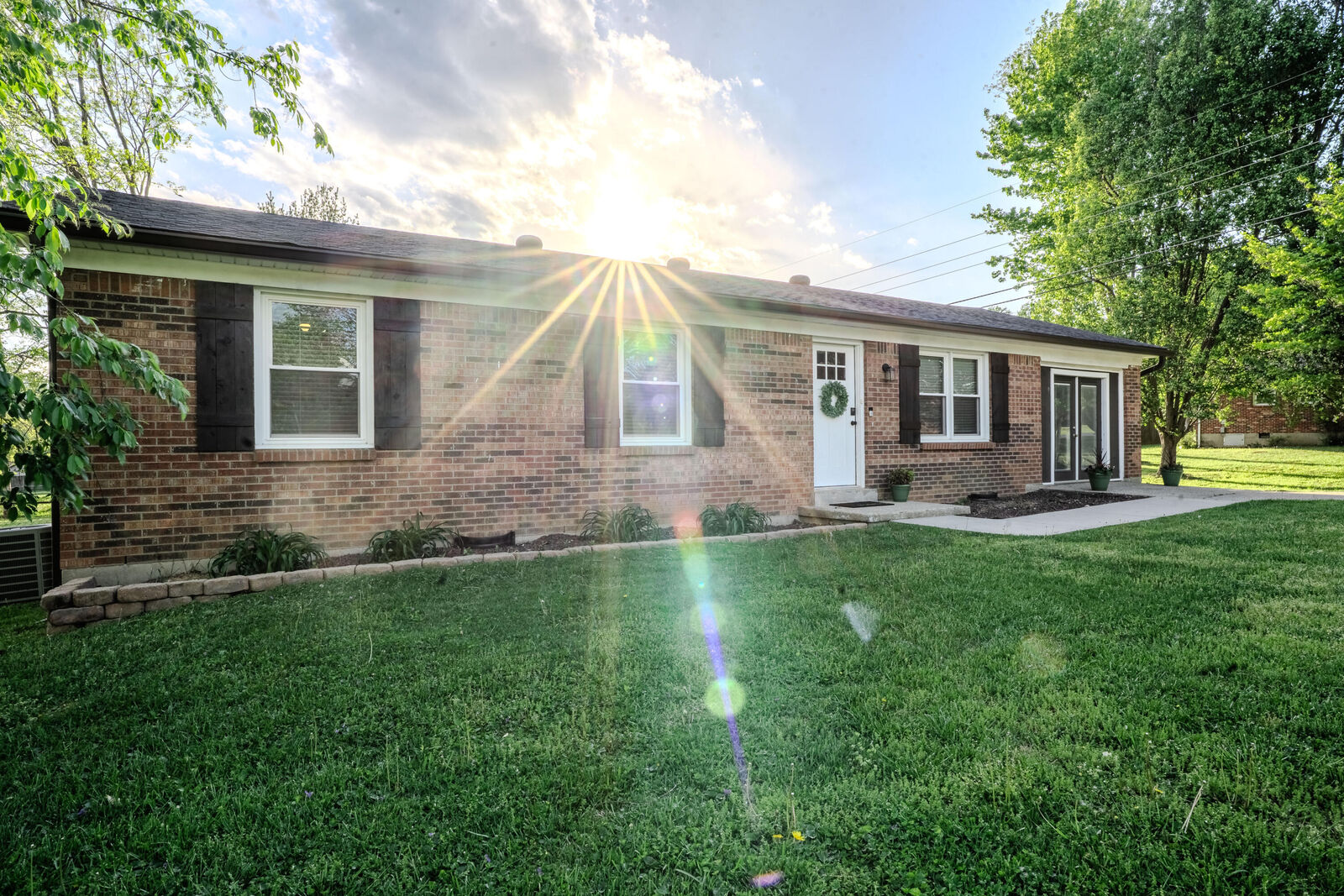 Property Photo:  332 Farmers Lane  KY 40601 