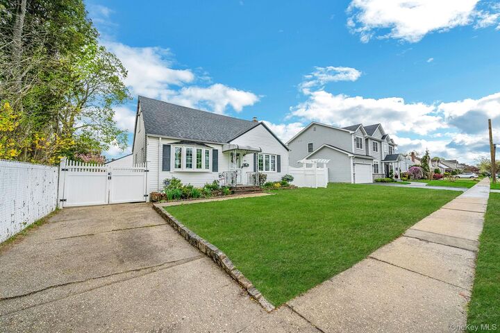 Property Photo:  147 Ontario Avenue  NY 11758 