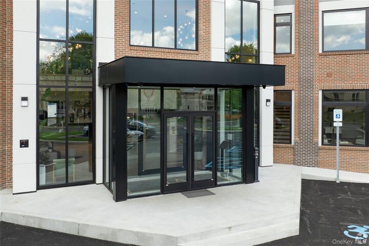 Property Photo:  15 Washington Avenue 201  NY 10901 