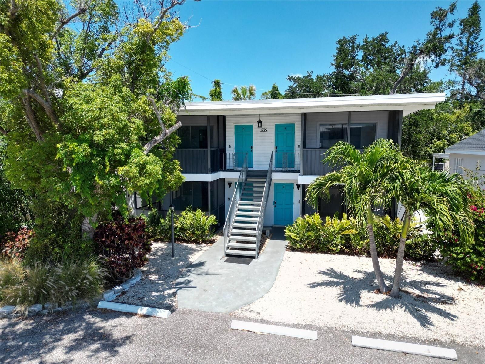 Property Photo:  1739 Siesta Drive  FL 34239 
