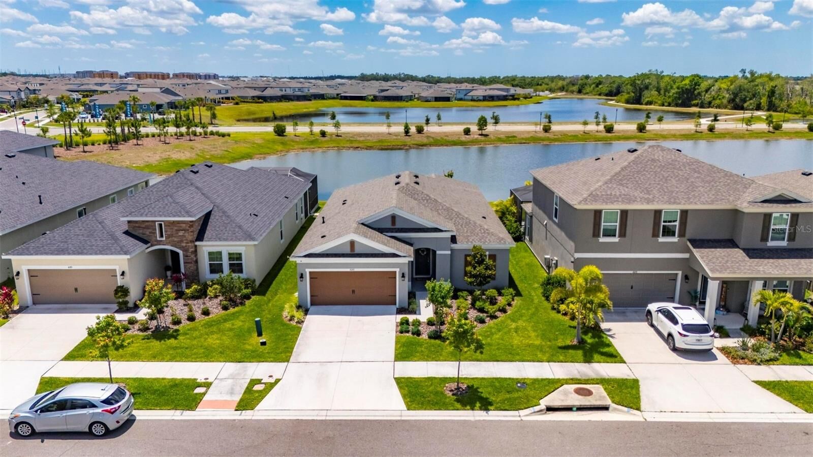 Property Photo:  6081 Hidden Branch Drive  FL 33572 