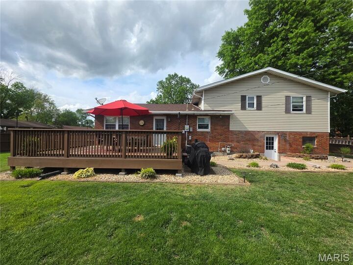 Property Photo:  3104 Colgate Place  IL 62040 