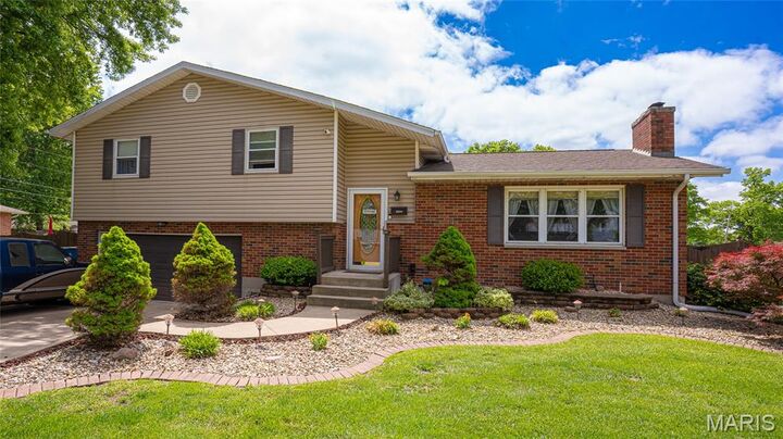 Property Photo:  3104 Colgate Place  IL 62040 