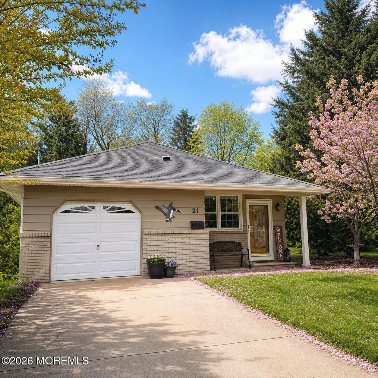 Property Photo:  21 Mount Gannet Lane  NJ 08753 