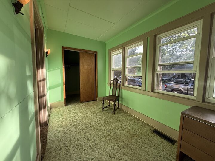 Property Photo:  314 S Quincy Street  IL 61727 