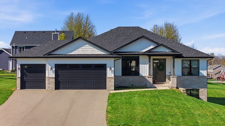Property Photo:  391 Teaberry Court  IL 61073 