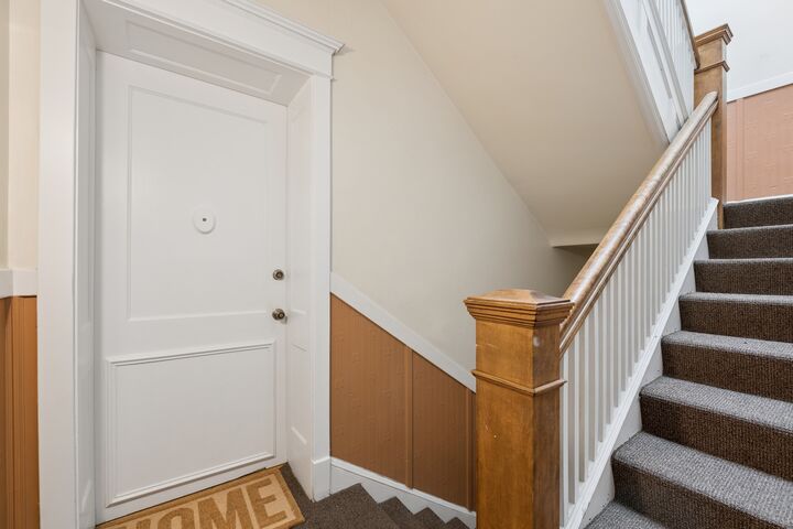 Property Photo:  923 E 61st Street 2  IL 60637 