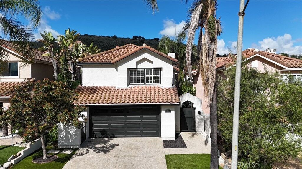 Property Photo:  3717 Calle Joaquin  CA 91302 