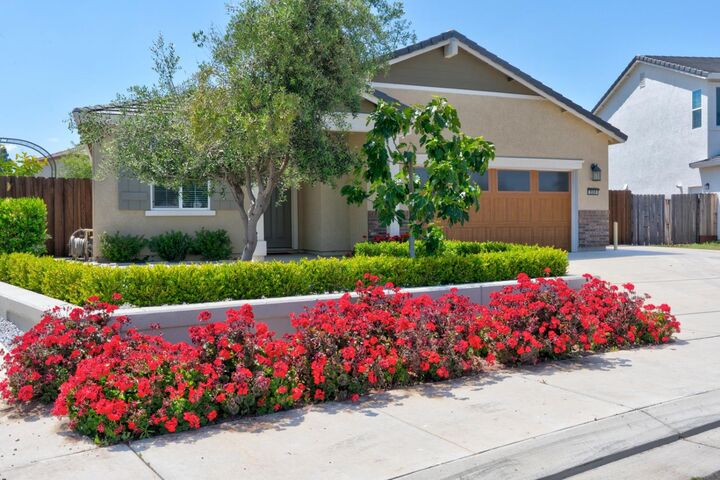 Property Photo:  3559 Sunstone Court  CA 95340 