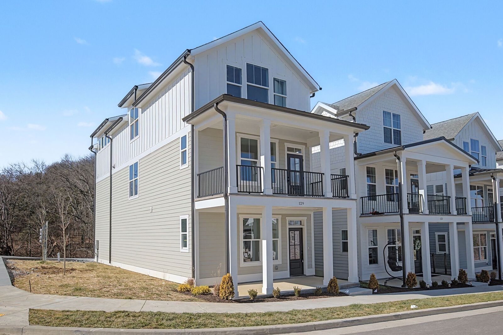 Property Photo:  129 Stella Dr  TN 37209 