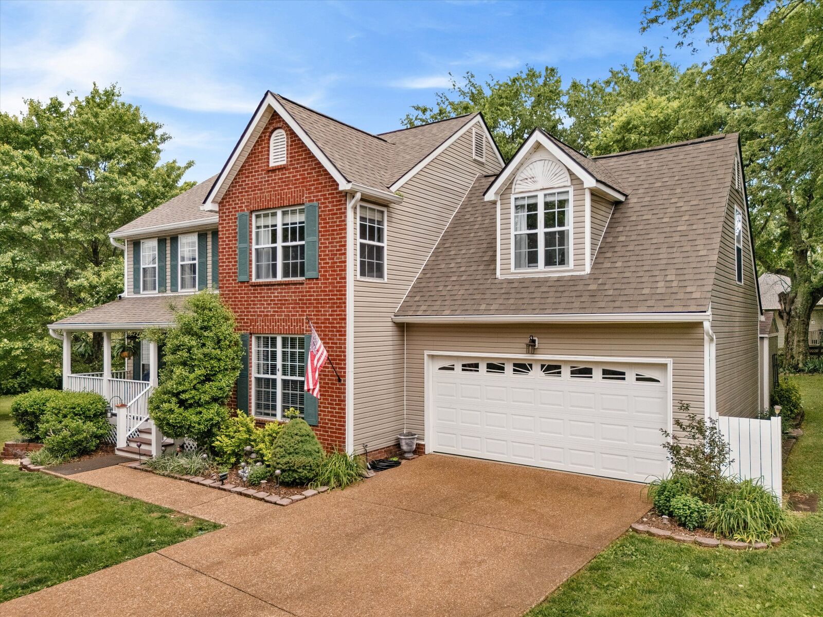 Property Photo:  2128 Kenowick Ct  TN 37174 