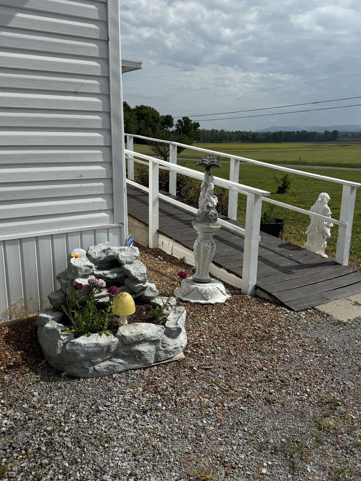Property Photo:  145 Hickenbottom Ln  TN 37357 