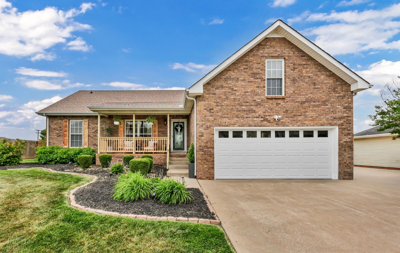 Property Photo:  2392 Ellsworth Dr  TN 37043 