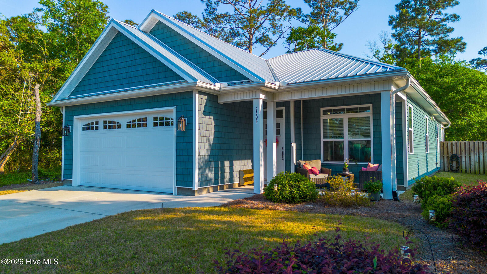 Property Photo:  2303 W Oak Island Drive  NC 28465 
