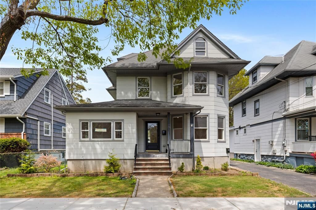 Property Photo:  80 Union Place  NJ 07660 