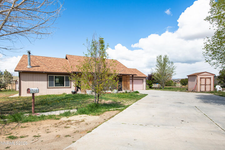 Property Photo: 1504 Fahim Drive NV 89410