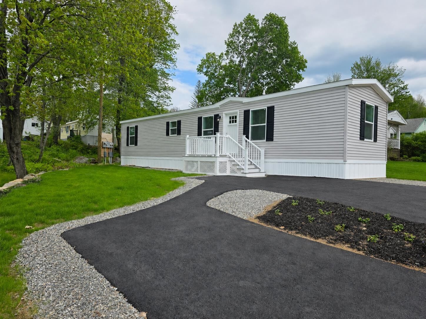 Property Photo:  9 Sargent Place  NH 03249 