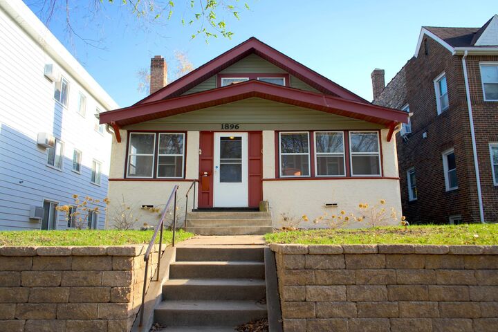Property Photo:  1896 Grand Avenue  MN 55105 