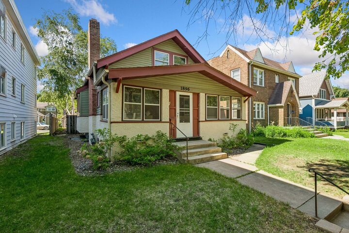 Property Photo:  1896 Grand Avenue  MN 55105 