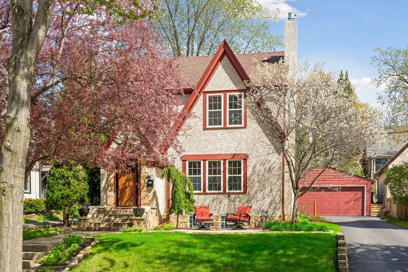 Property Photo:  4817 11th Avenue S  MN 55417 