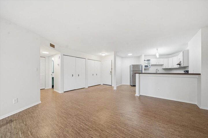 Property Photo:  210 W Grant Street 222  MN 55403 