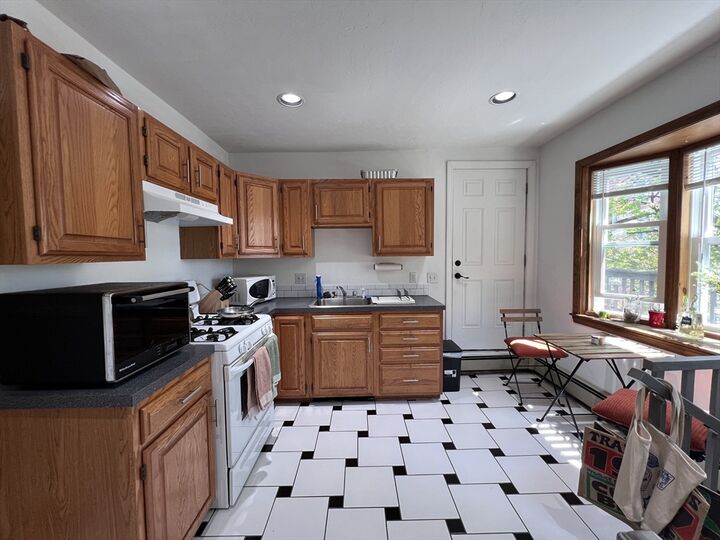 Property Photo:  703 E Broadway 2  MA 02127 