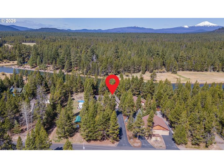 Property Photo:  55877 Wood Duck Dr  OR 97707 