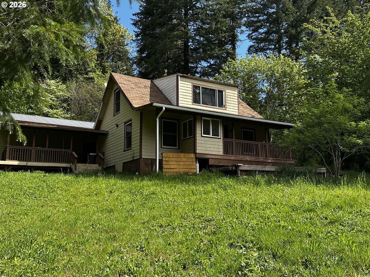 Property Photo:  88894 3rd St  OR 97480 