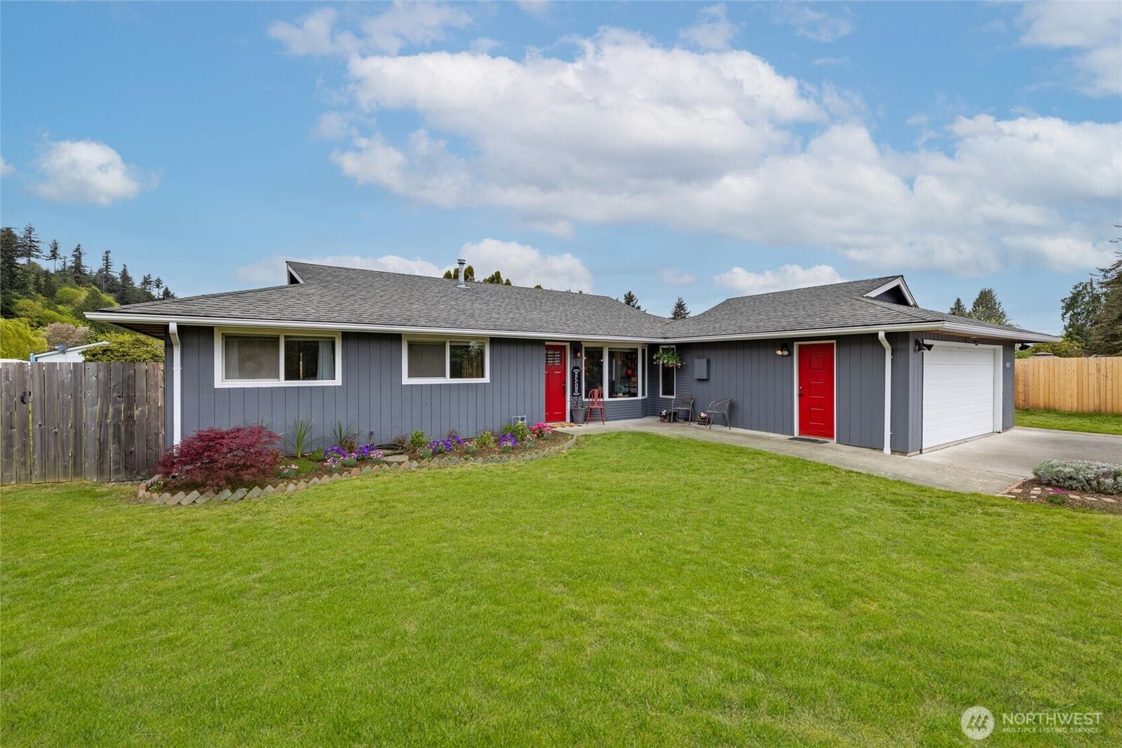 Property Photo:  19917  Lei Garden Road  WA 98233 