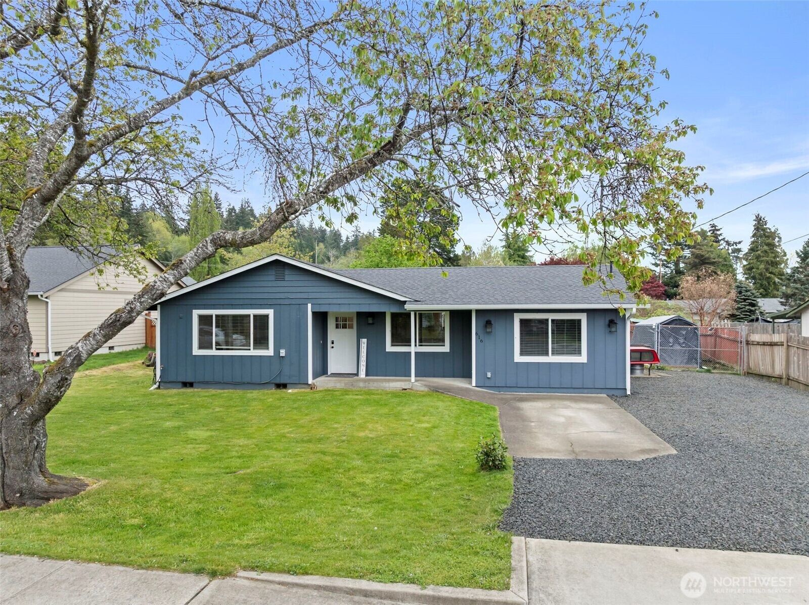 Property Photo:  616 N 12th Street  WA 98541 