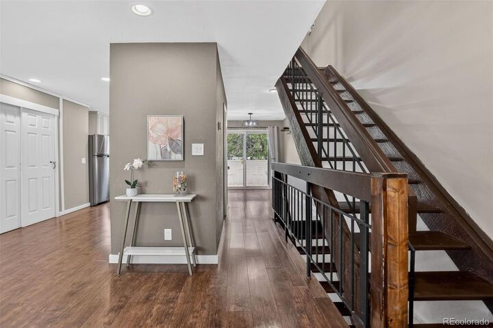 Property Photo:  6870 S Broadway  CO 80122 