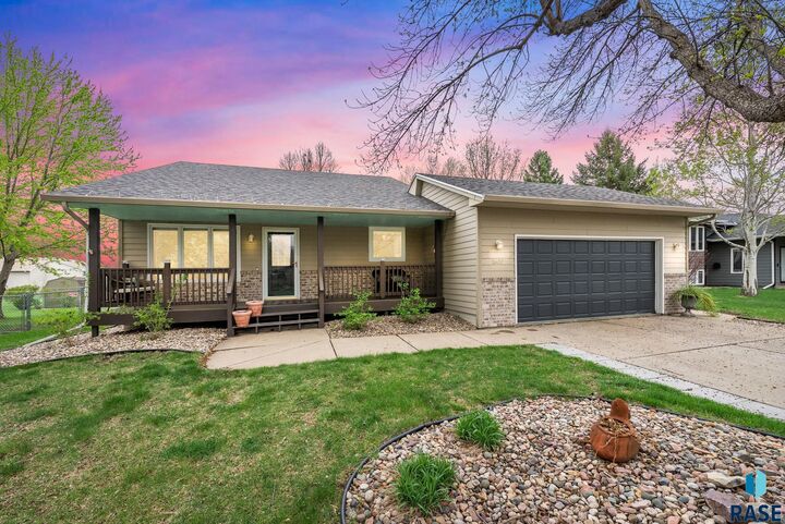 Property Photo:  1600 S Hillview Rd  SD 57110 