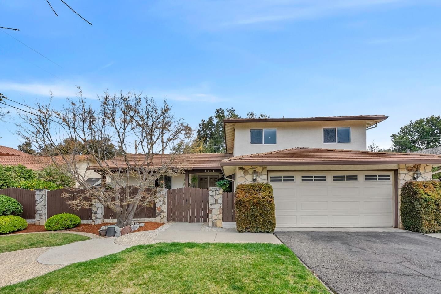 Property Photo:  1144 Elmsford Drive  CA 95014 