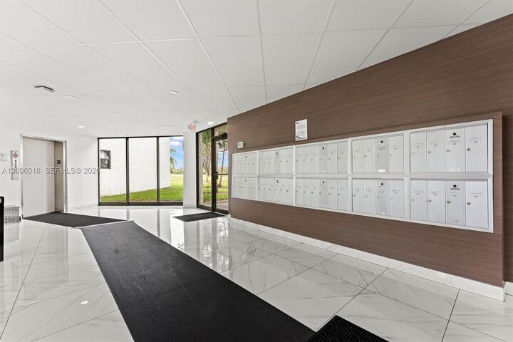 Property Photo:  16171 Blatt Blvd 401  FL 33326 