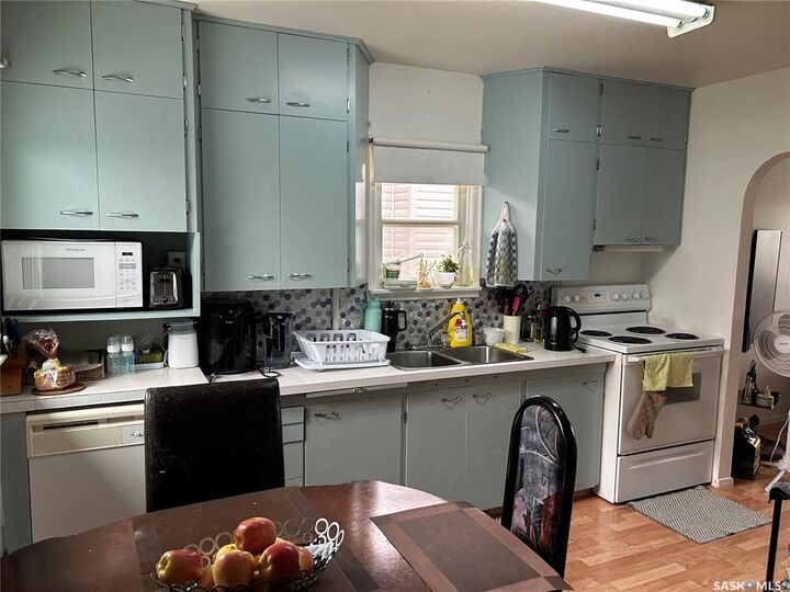 Property Photo: 316 4th Avenue W SK S0K 4T0