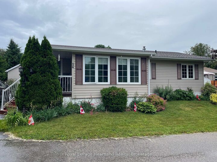 14 Garden Road — photo 1