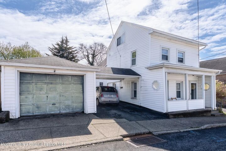 Property Photo: 44 Hanratty NY 12401