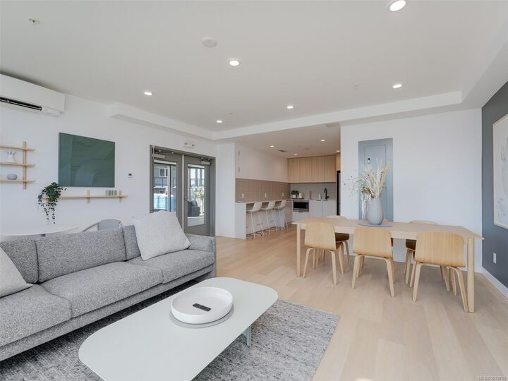 Property Photo:  3564A Ryder Hesjedal Way #307  BC V9C 0V3 