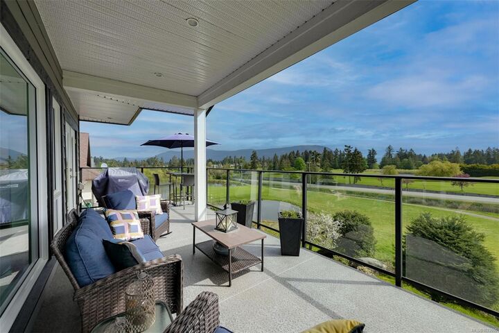 853 Country Club Dr — photo 1