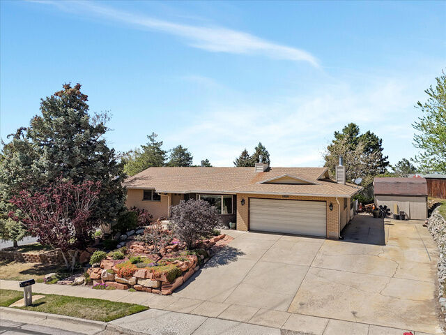 Property Photo:  1969 E Falconhurst Cir S  UT 84092 