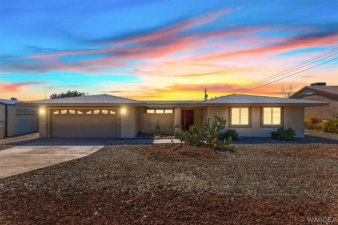 Property Photo:  991 McCulloch Boulevard  AZ 86406 